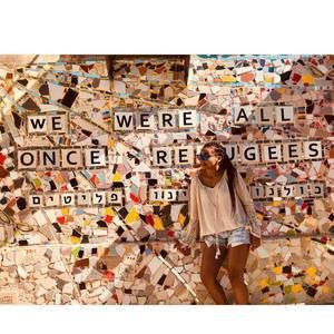 Meet your Posher, Alexia